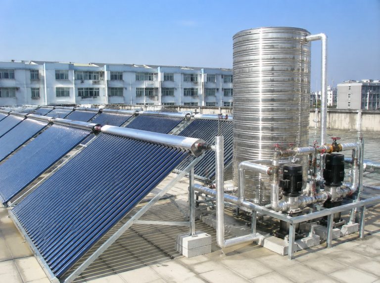 山东商用大容量真空管太阳能热水系统
